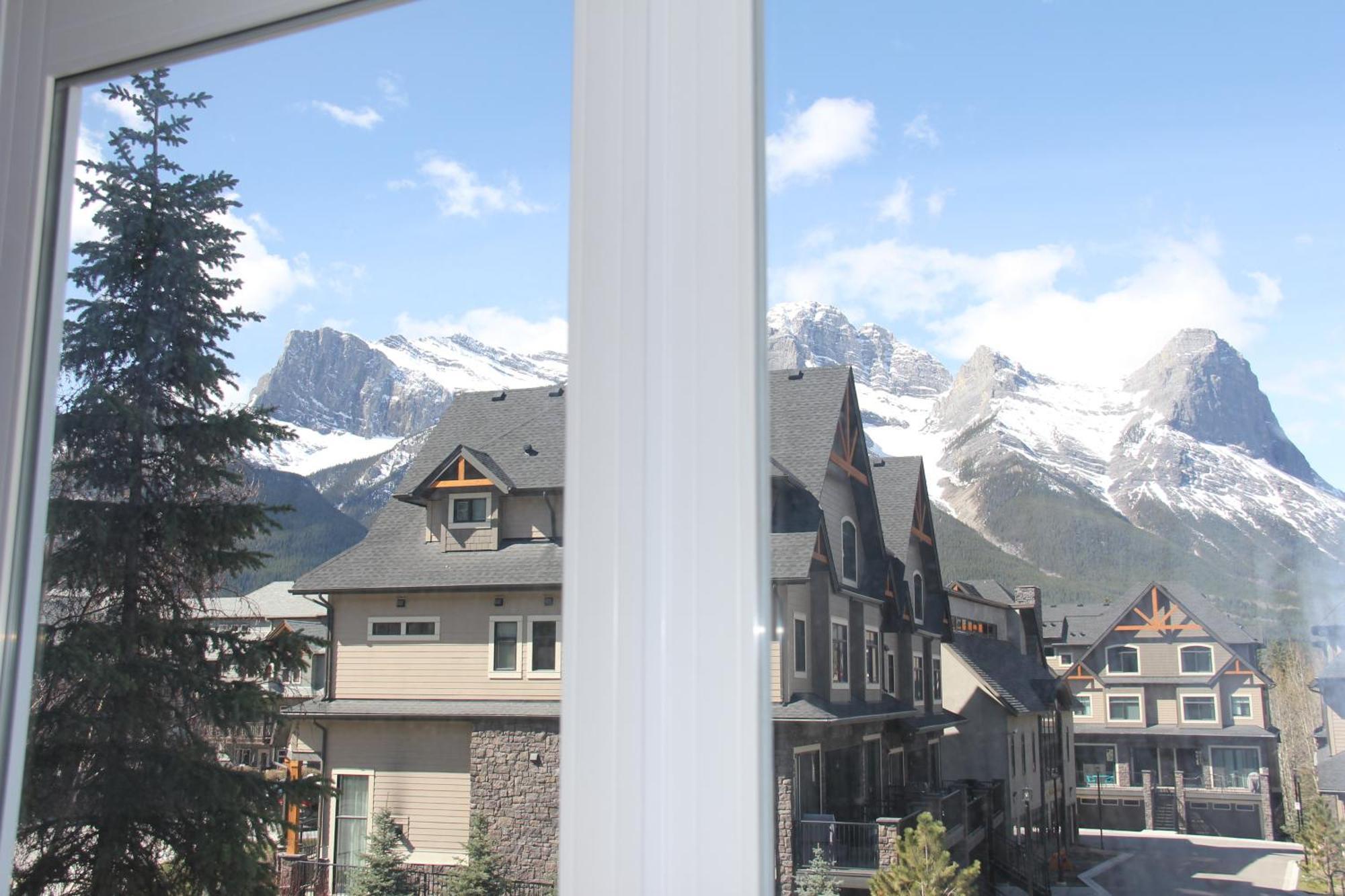 Windtower Lodge - Canmore Bagian luar foto