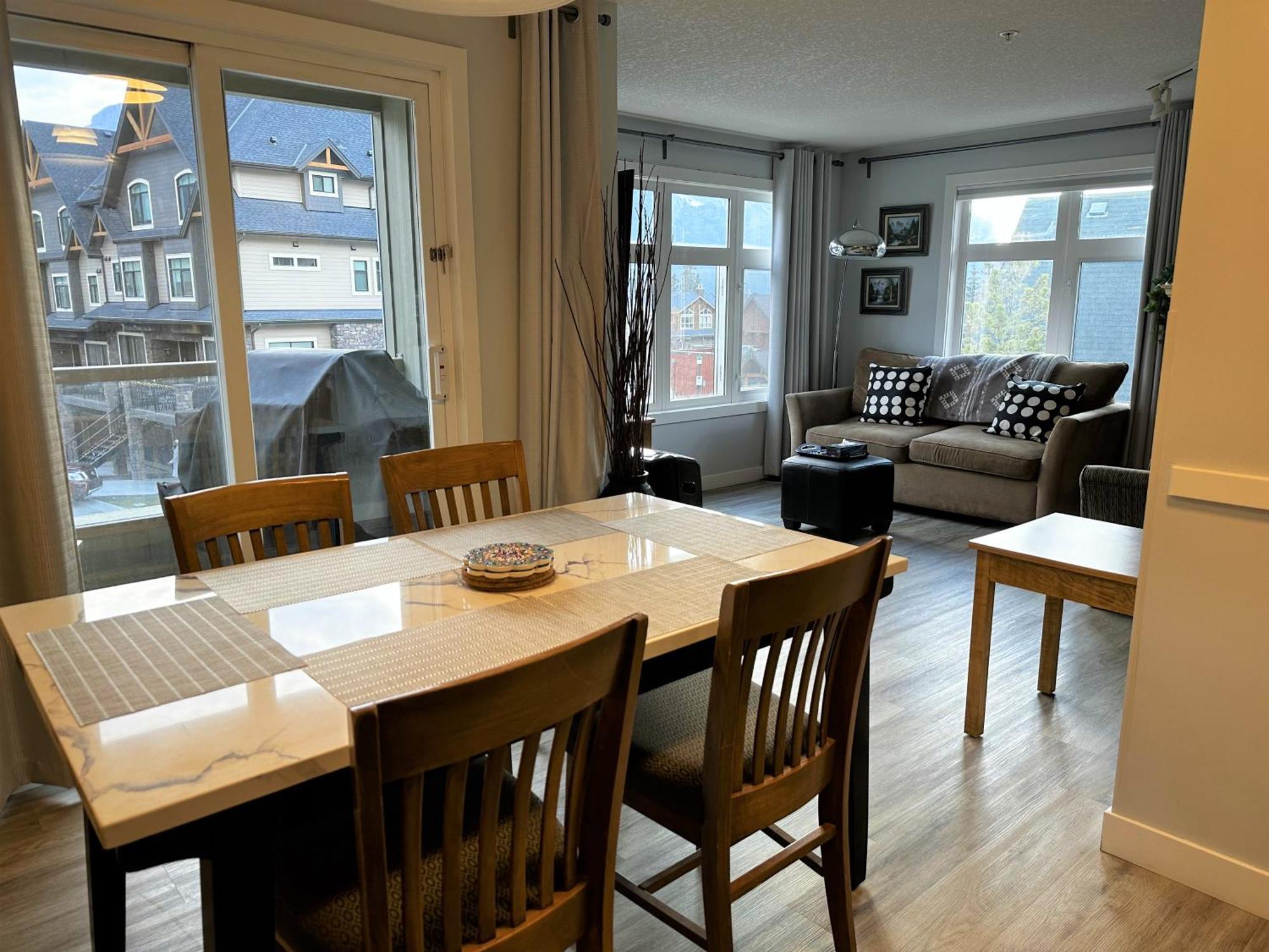 Windtower Lodge - Canmore Bagian luar foto